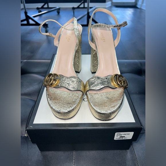 Gucci Gold Marmont Women's Gg Metallic Leather Sandals Platforms 40 - Picture 2 of 5